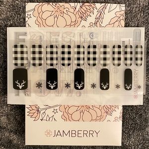 🔴 BUNDLE ONLY 🔴 Jamberry Nail Wraps - “White-Tailed Perfection”